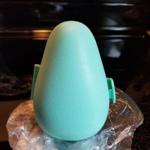Avacado / Fruit Keeper - Tupperware NEW 🎊